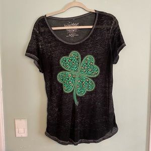 St Patrick’s Day Four Leaf Clover Burn Out Style Tee Size XL